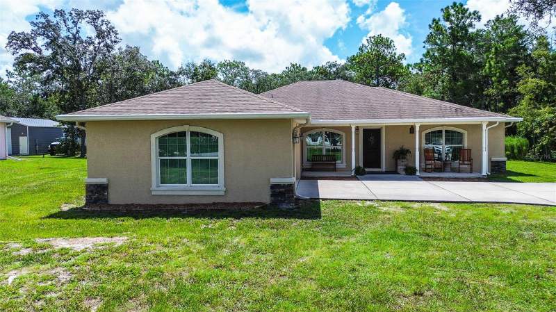 4 bedroom Single Family Residence at 11472 Pine Warbler Avenue, Royal Highlands, Brooksville — photo 3