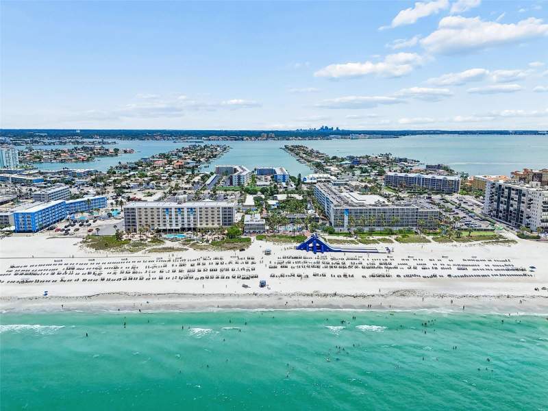 1 bedroom Condo - Hotel at 5500 Gulf Boulevard #6241, Jacaranda Beach Villas Condo, St Pete Beach — photo 5