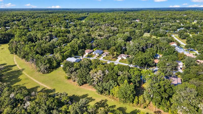 3 bedroom Single Family Residence at 9147 SW 193rd Circle, Rainbow Spgs Country Club Estate, Dunnellon — photo 4