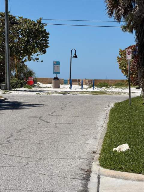 850 Mandalay Avenue, Clearwater Beach FL - photo 17 of 49