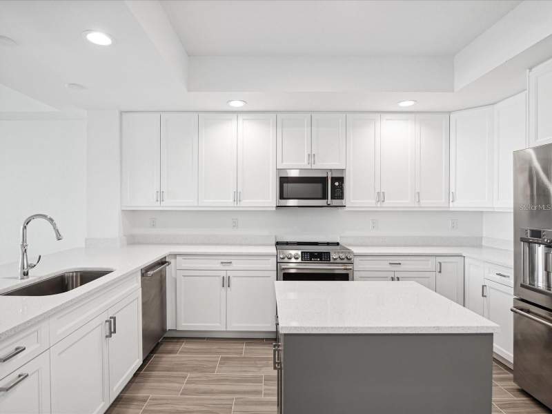 3 bedroom Condominium at 125 Island Way #304, Dolphin Harbour Condo, Clearwater Beach — photo 4