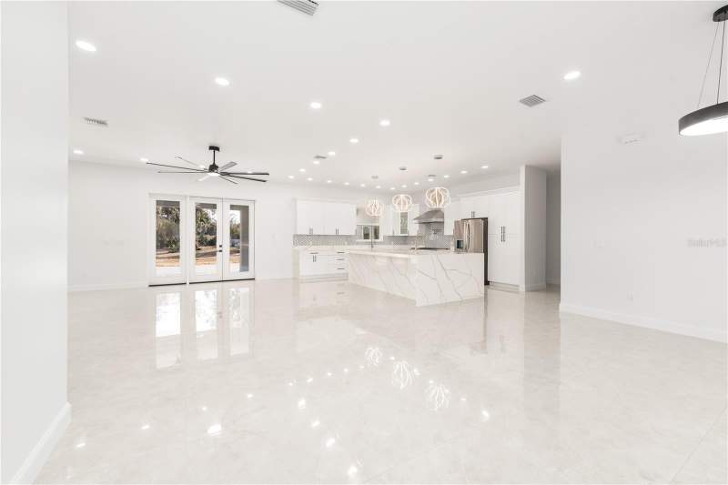 4 bedroom Single Family Residence at 11920 SE 8th Avenue, Via Paradisus Ph III B, Ocala — photo 5