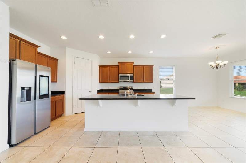 4 bedroom Single Family Residence at 3880 Carrick Bend Drive, Bellalago Ph 5J, Kissimmee — photo 4