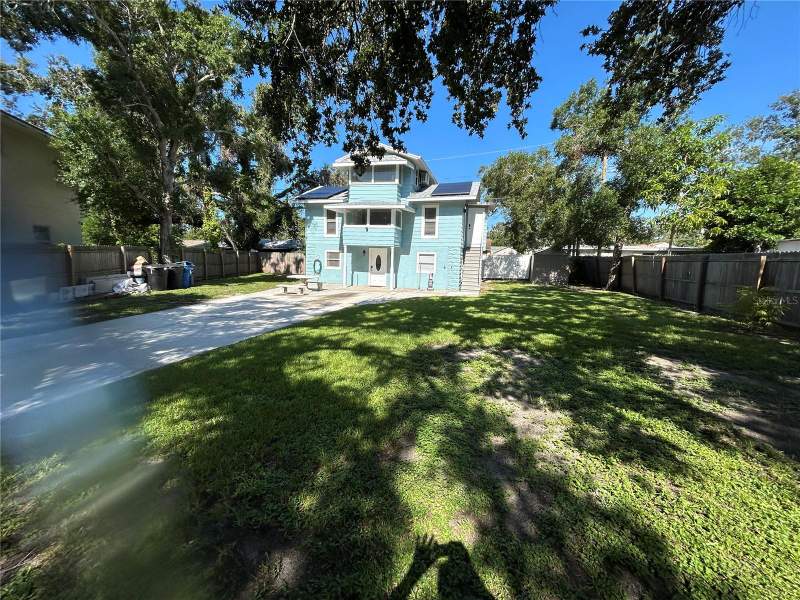 3 bedroom Single Family Residence at 2321 Trelain Drive, Trelain Add, St Petersburg — photo 2