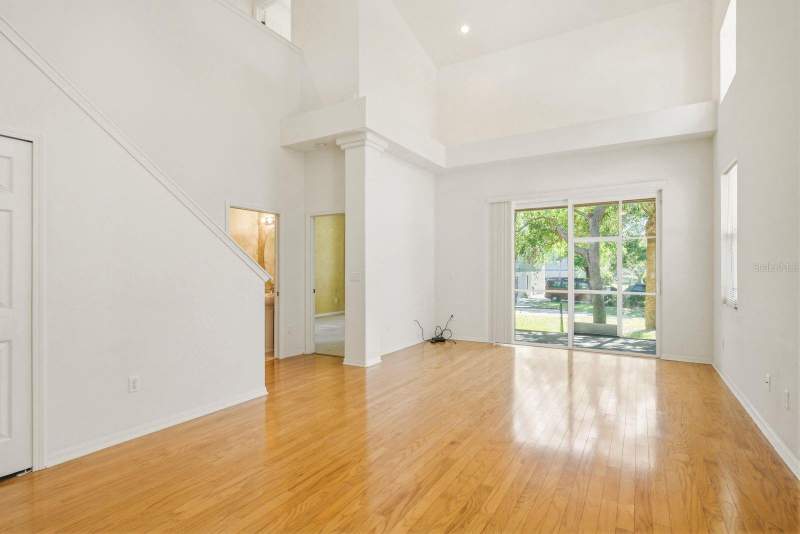 3 bedroom Townhouse at 1405 Ridge Terrace, Hidden Ridge Twnhms, Tarpon Springs — photo 3