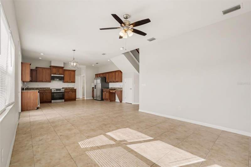 4 bedroom Single Family Residence at 11115 Ancient Futures Dr Drive, Easton Park Ph 1, Tampa — photo 3
