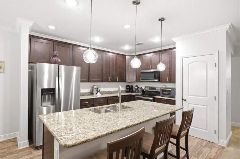 4 bedroom Single Family Residence at 18296 Maberly Road, Royal Highlands, Weeki Wachee — photo 4