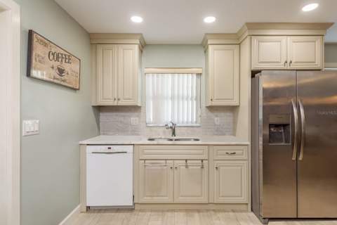 3305 Gorse Court, Palm Harbor FL - photo 6 of 6