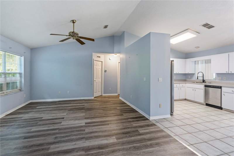 3 bedroom Single Family Residence at 5542 NW 60th Terrace, Ocala Park Estate, Ocala — photo 4