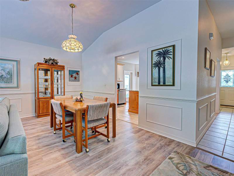 2 bedroom Single Family Residence at 201 King Palm Court, Venice Palms Ph 1, Venice — photo 3