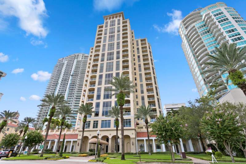 4 bedroom Condominium at 100 Beach Drive #1900, Florencia Condo, St Petersburg — photo 2