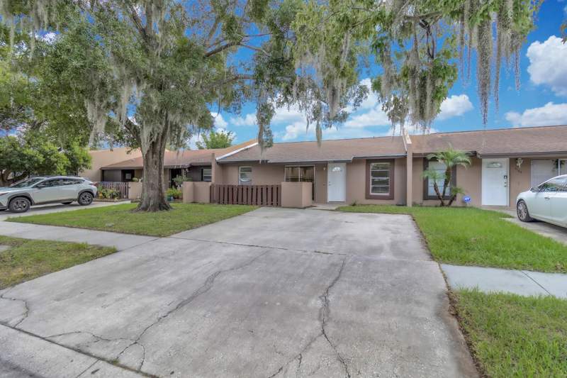 Royal Manor Villas