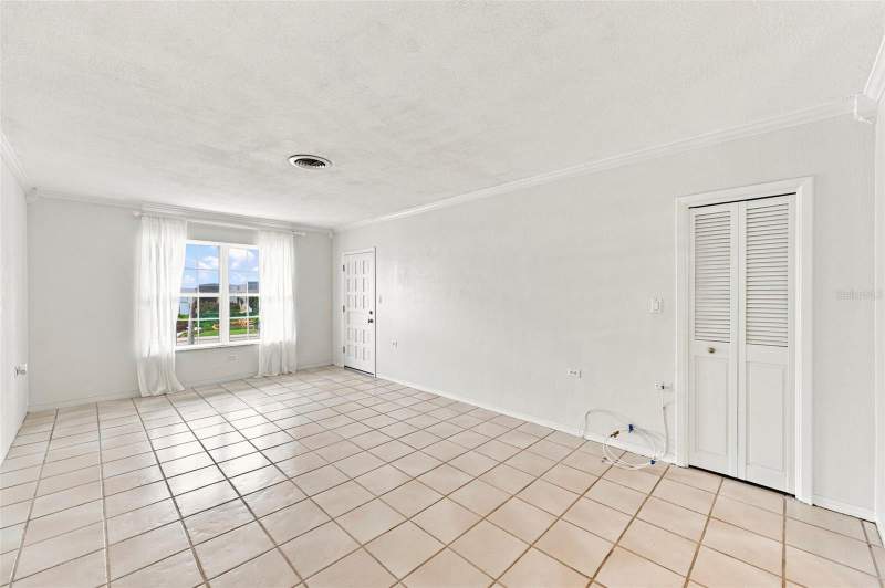2 bedroom Condominium at 1342 Snell Isle Boulevard #4, Eden Shores Condo, St Petersburg — photo 3