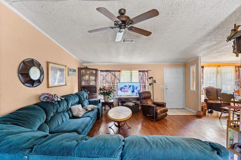 3 bedroom Manufactured Home at 16143 Palacky Street, Masaryktown, Brooksville — photo 3