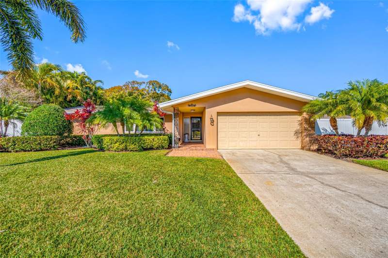 Oakhurst AcresHomes for Sale in Seminole, FL