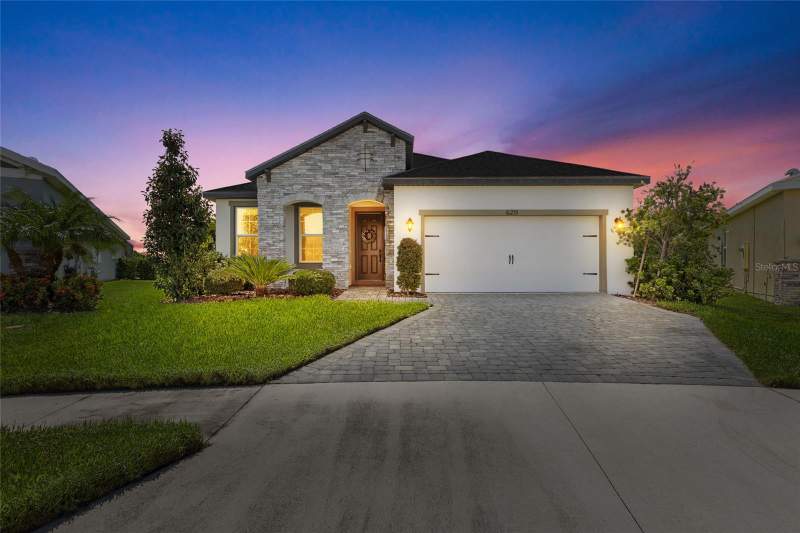 4 bedroom Single Family Residence at 6211 Sea Air Drive, Waterset Ph 4B South, Apollo Beach — photo 2