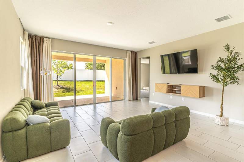 4 bedroom Single Family Residence at 148 Hilltop Bloom Loop, Seasons At Hilltop, Haines City — photo 3