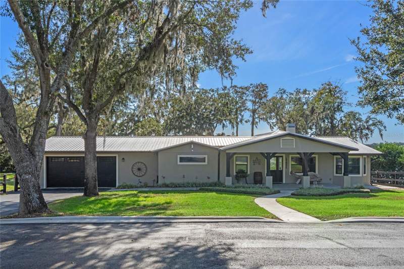 6 bedroom Single Family Residence at 17531 County Road 455, Martelle Shores, Montverde — photo 2