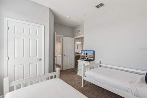 4862 Cayview Avenue #403, Orlando FL - photo 19 of 64