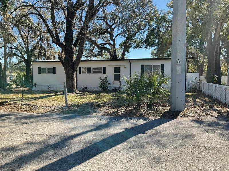 2 bedroom Mobile Home at 4707 E Yukon Street, Temple Terraces, Tampa — photo 2