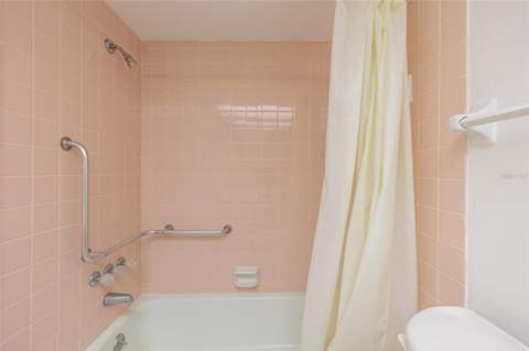 4715 Bay Street #222, St Petersburg FL - photo 19 of 37