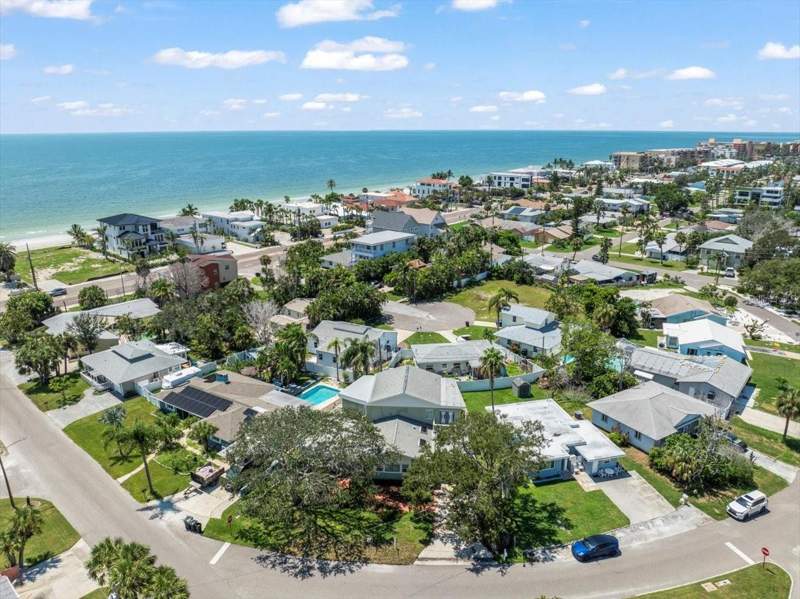 Redington Beach Homes