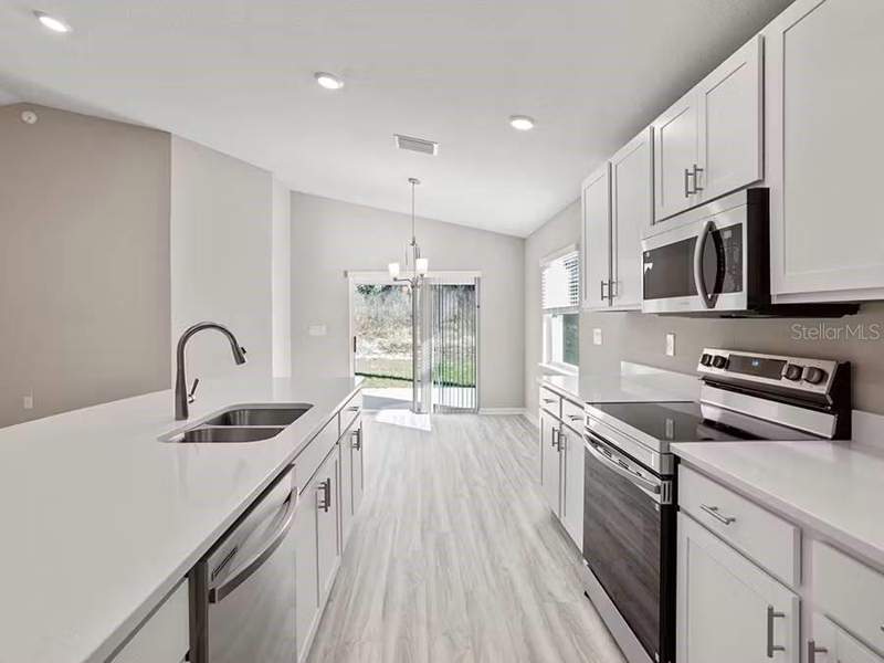 4 bedroom Single Family Residence at 12319 Alteza Circle, Ridgewood South Ph 2, Riverview — photo 3