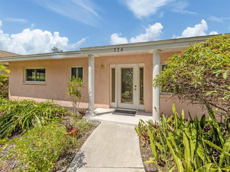 3 bedroom Single Family Residence at 324 Ponce De Leon Avenue, Venice Gulf View Sec Of, Venice — photo 5