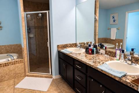 7816 Harbor Bridge Boulevard, New Port Richey FL - photo 18 of 28
