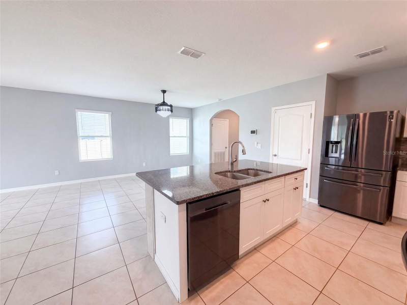 5 bedroom Single Family Residence at 3074 Timber Hawk Circle, Oak Trail Reserve, Ocoee — photo 4