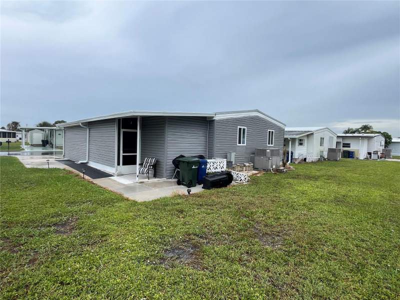 2 bedroom Manufactured Home at 408 S Cervina Drive, Venice Isle, Venice — photo 4