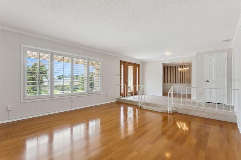 5 bedroom Single Family Residence at 220 Rollingwood Trail, Spring Lake Hills, Altamonte Springs — photo 5