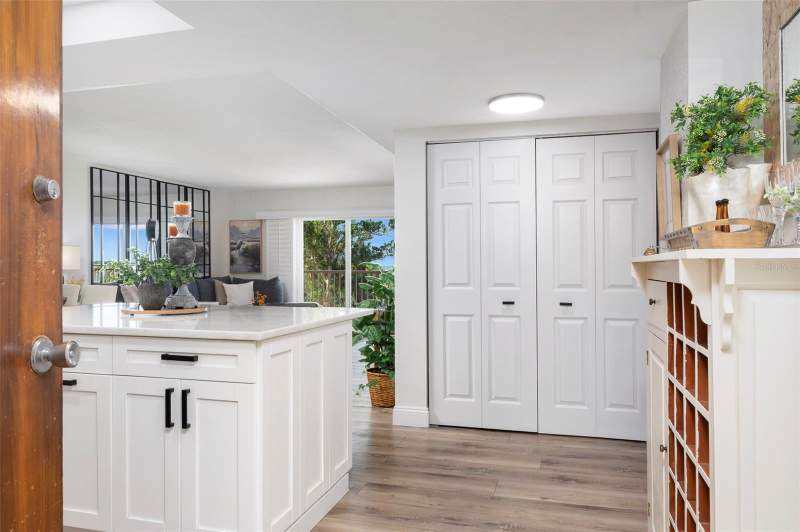 1 bedroom Condominium at 7430 Sunshine Skyway Lane #405, South Bay Condo, St Petersburg — photo 4
