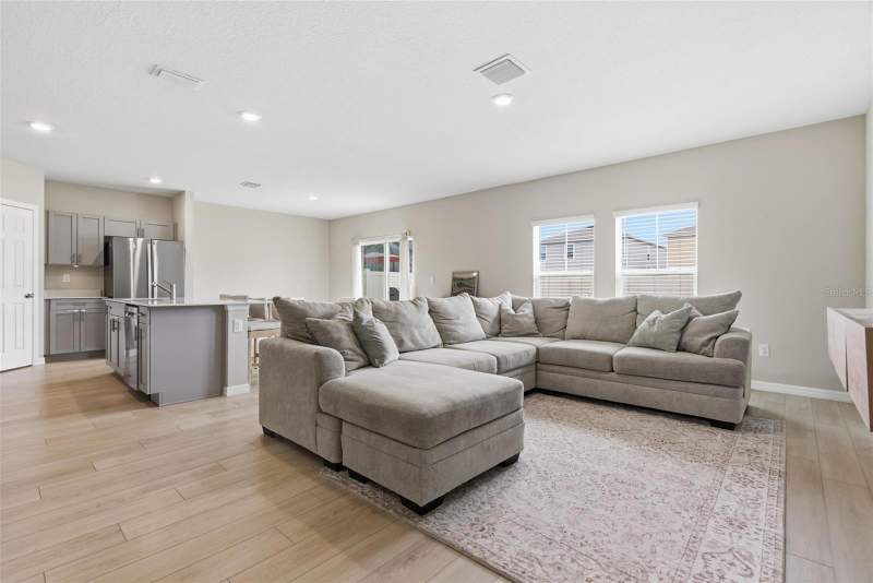 4 bedroom Single Family Residence at 12950 Pasture Woods Place, Hawkstone, Lithia — photo 3