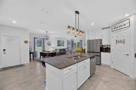 5325 Stoic Vale Drive, Wimauma FL - photo 6 of 87
