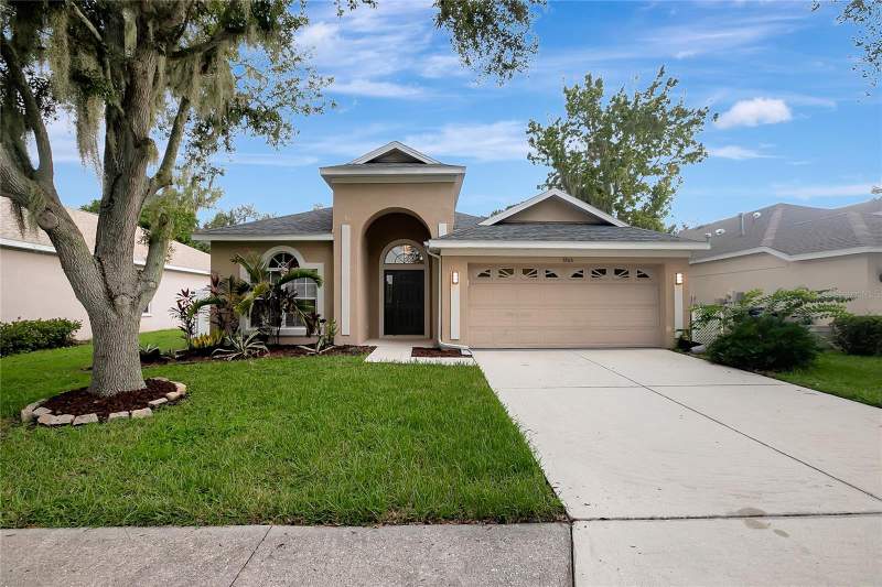 3 bedroom Single Family Residence at 6306 36th Court, Oakley Place, Ellenton — photo 2
