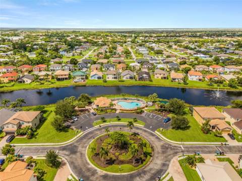 2229 Cape Heather Circle, Cape Coral FL - photo 15 of 33