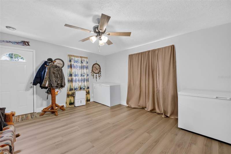 3 bedroom Manufactured Home at 18544 SE 55th Place, Winding Waters, Ocklawaha — photo 4