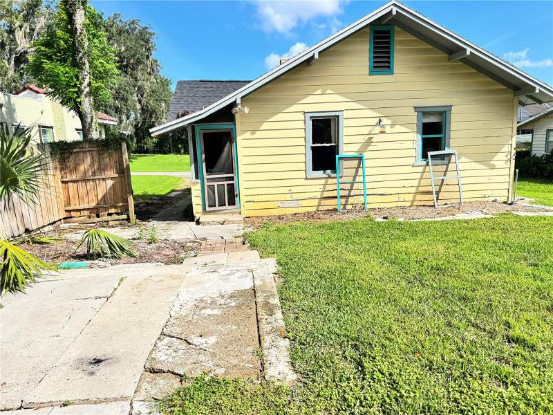 2 bedroom Single Family Residence at 1434 SE Silver Springs Place, Lynnwood Park, Ocala — photo 3