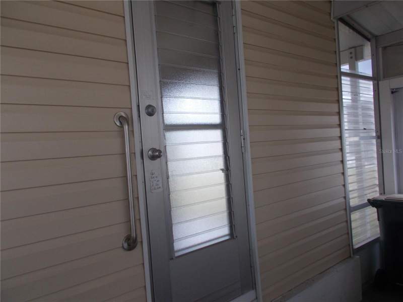 3 bedroom Mobile Home at 6821 Ocean Court, Holiday Park, North Port — photo 2