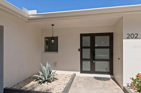 202 Driftwood Lane, Largo FL - photo 18 of 47