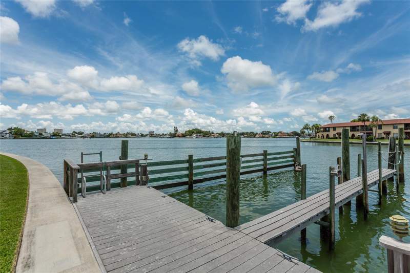 2 bedroom Condominium at 505 Sandy Hook Road #505, Village Of Paradise Island, Treasure Island — photo 2