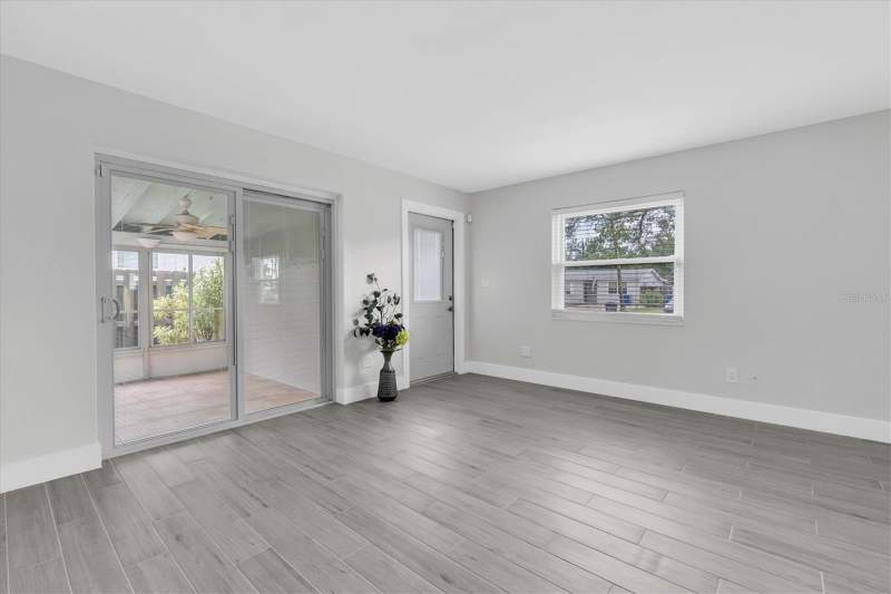 2 bedroom Single Family Residence at 4201 Des Moines Street, Shore Acres Overlook Sec, St Petersburg — photo 5