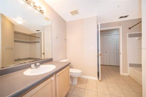 6663 Queens Borough Avenue #208, Orlando FL - photo 15 of 25