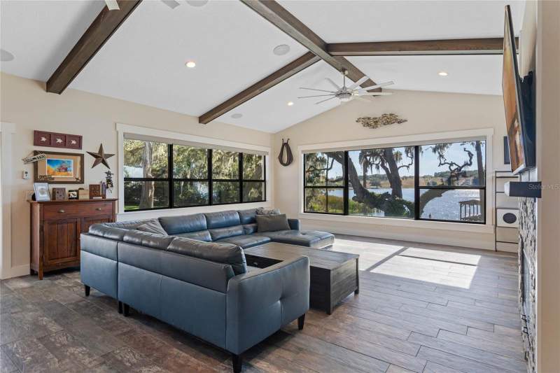 6 bedroom Single Family Residence at 17531 County Road 455, Martelle Shores, Montverde — photo 4