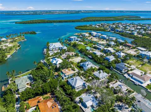 569 Juan Anasco Drive, Longboat Key FL - photo 7 of 81