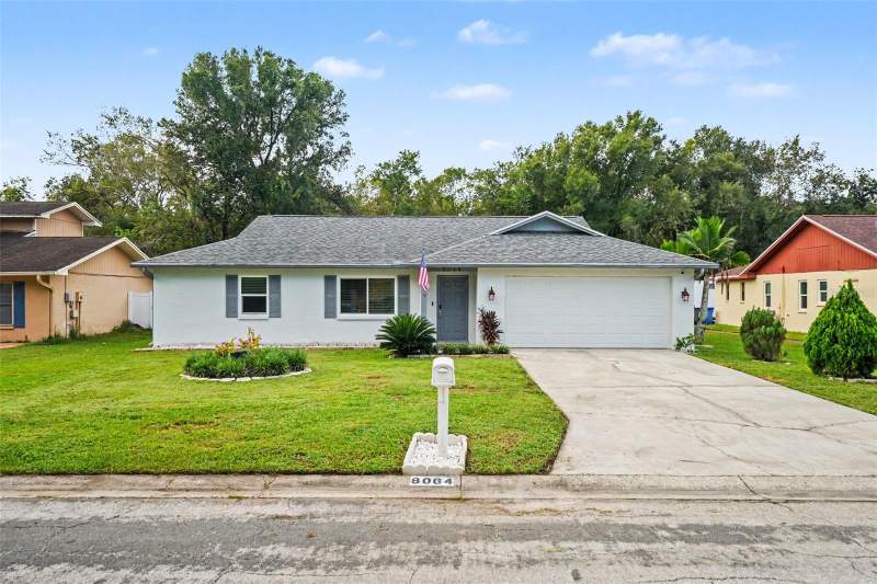 3 bedroom Single Family Residence at 8064 Fawnridge Circle, Woodlands Unit No 1 The, Tampa — photo 5