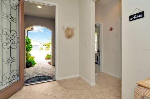 16340 Treasure Point Drive, Wimauma FL - photo 6 of 50