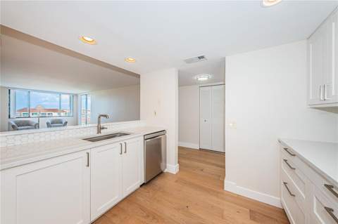6322 Palma Del Mar Boulevard #705, St Petersburg FL - photo 12 of 62