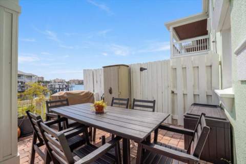 5153 Salmon Drive #B, St Petersburg FL - photo 24 of 50